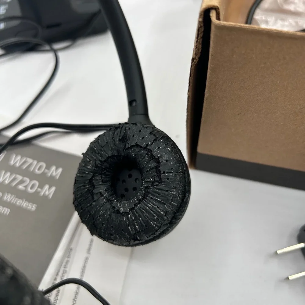 Plantronics Savi W720-M Wireless Headset System Microsoft Lync - Works, Peeling